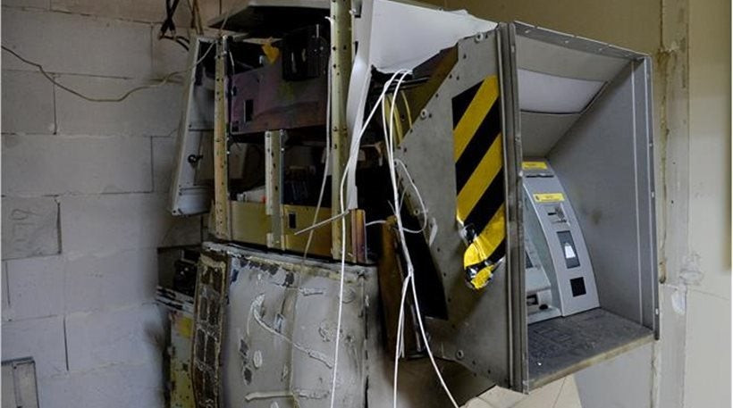Ανατίναξαν ΑΤΜ στο Χαλάνδρι τα ξημερώματα